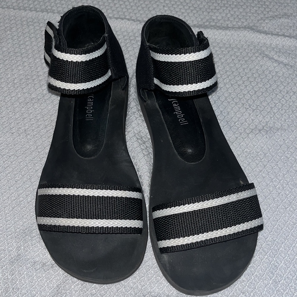 NEW JEFFREY CAMPBELL WOMENS Size 7 GAME TIME SANDALS CANVAS WITH RUBBER SOLE